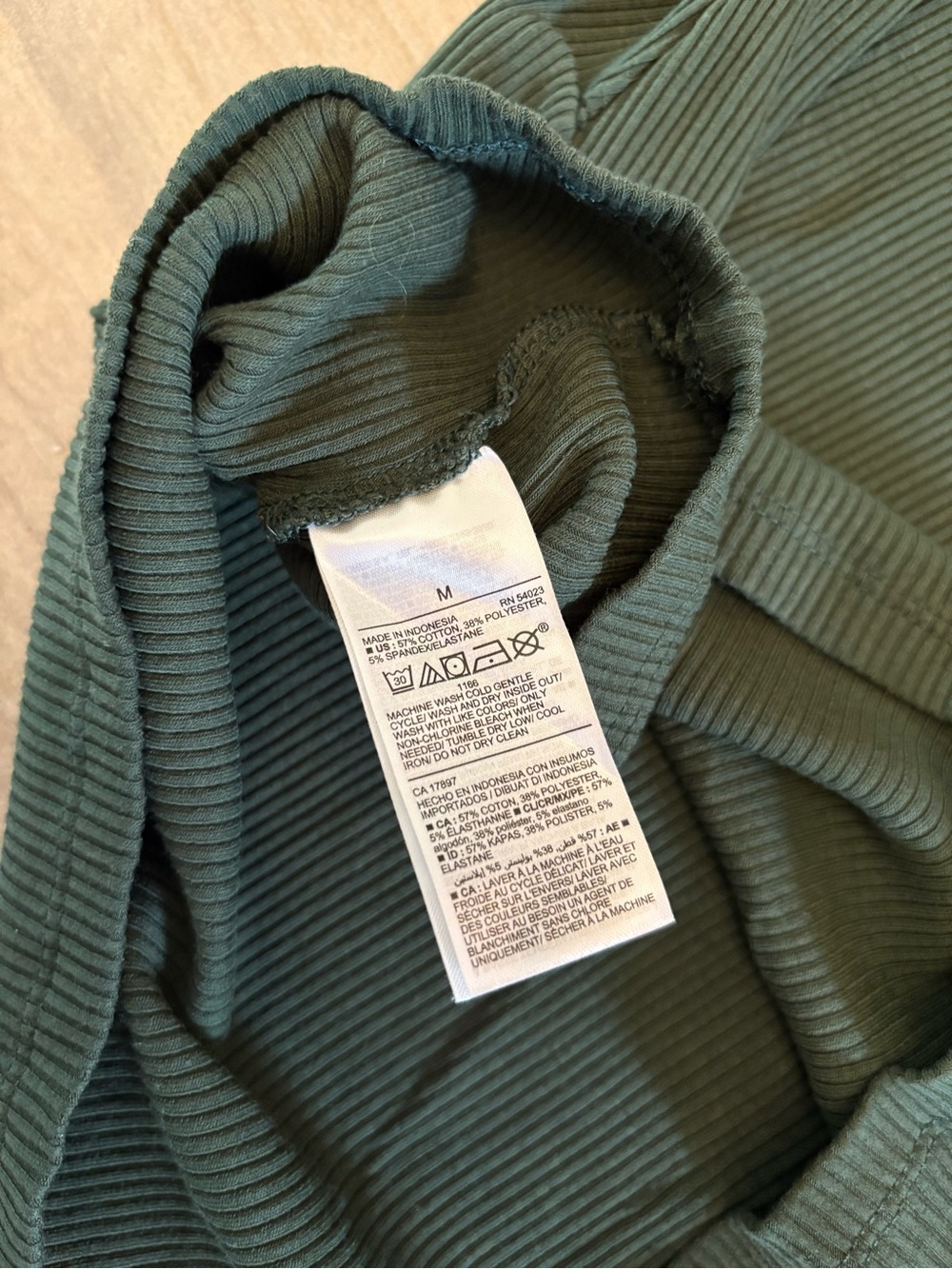 Old Navy Maternity Ribbed Turtleneck Long Sleeve Top - Green - Size Medium - Picture 8 of 8